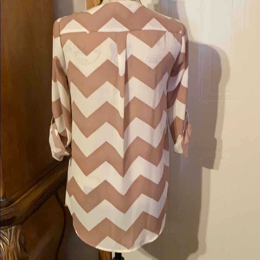 Rue21 Chevron Blouse🤗 - Picture 5 of 7